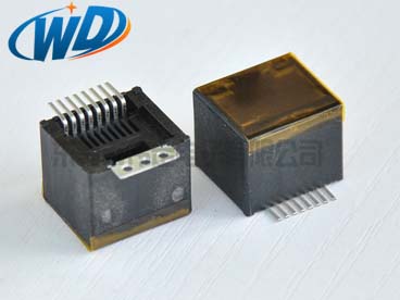 180度 RJ45 8P8C SMT網(wǎng)絡插座帶3孔固定片貼防塵膜